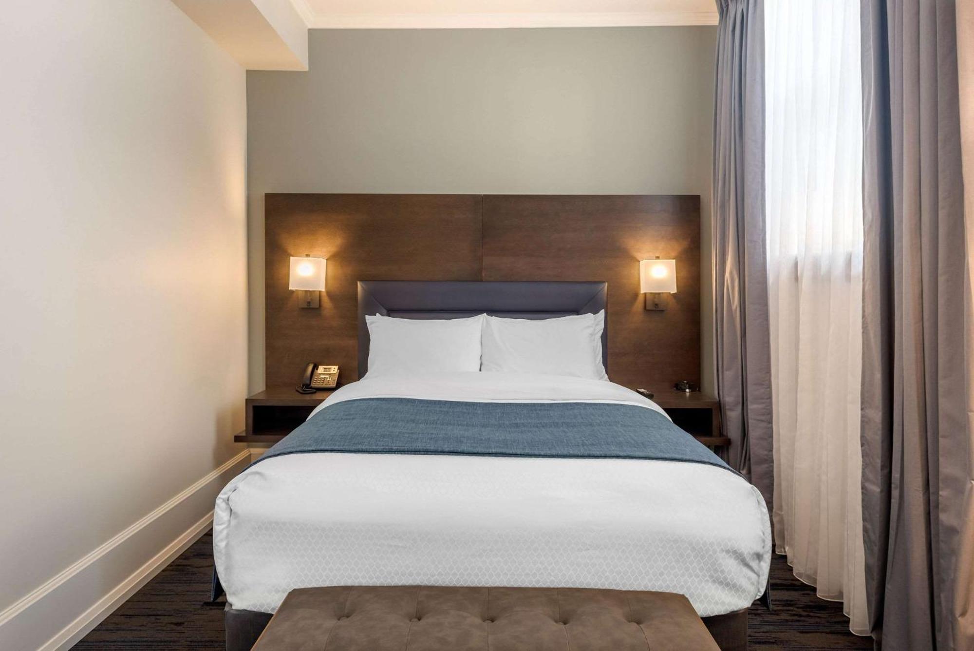 เดอะ คอร์ตเฮาส์ โฮเต็ล แอสเซนด์ โฮเต็ล คอลเลคชั่น Hotel ธันเดอร์เบย์ ภายนอก รูปภาพ